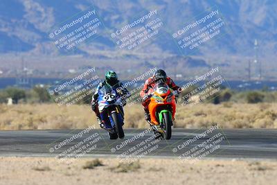 media/Jan-12-2025-CVMA (Sun) [[be1d2b16e3]]/Race 2-Supersport Middleweight/